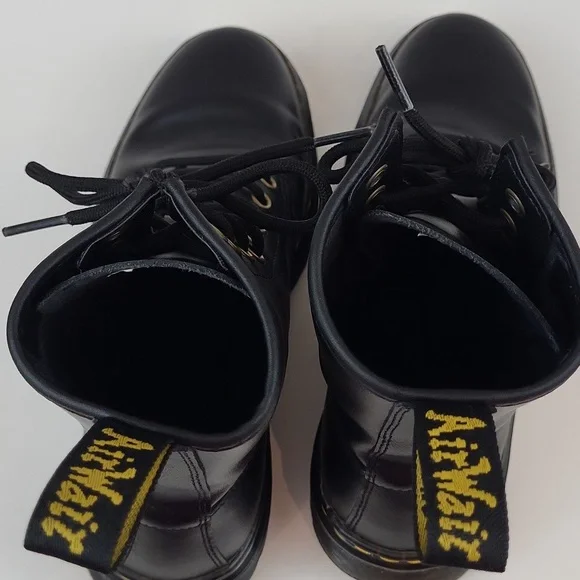 NWOB Dr. Martens Zavala Black Boots Women's size 6 / EU 37 - Picture 8 of 11